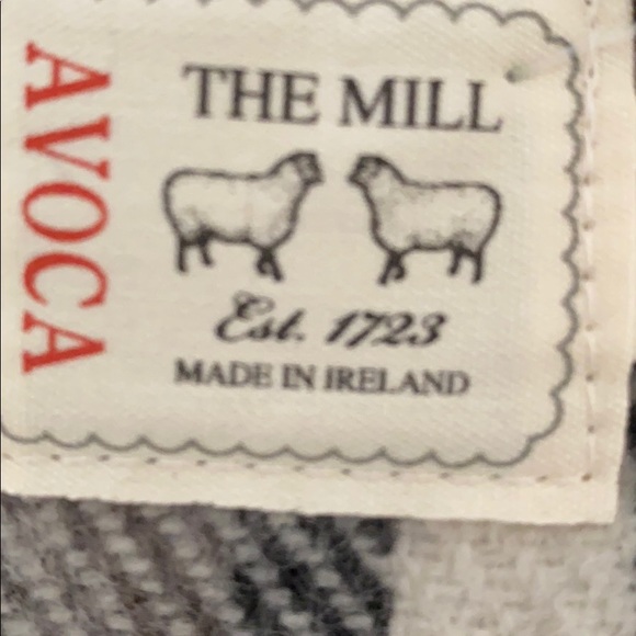 Avoca Pure Wool Scarf (Made in Ireland) Rome Design at  Soft Avoca Scarf- NWT